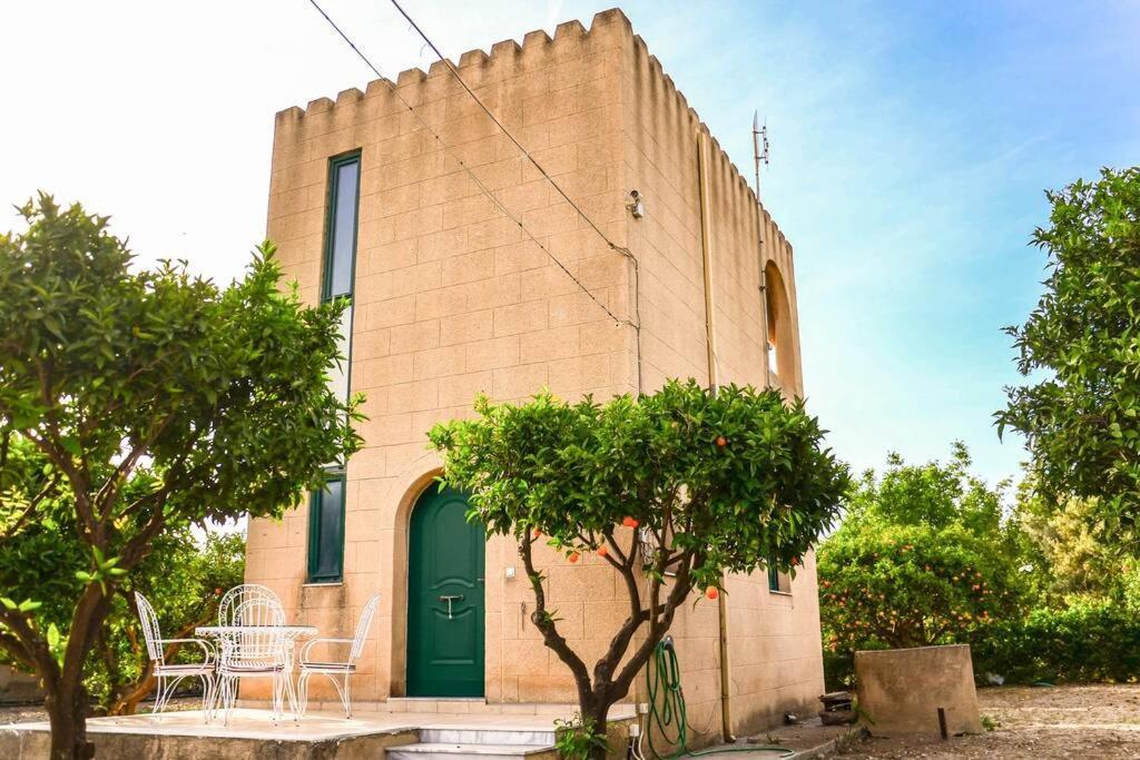 The Tower With The Orange Tree Garden Villa Ialysos  Bagian luar foto